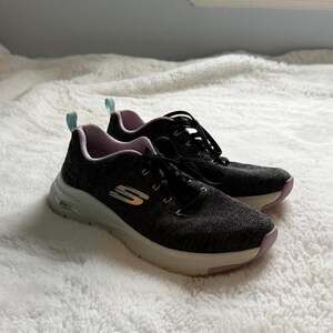 Skechers arch fit black sneakers